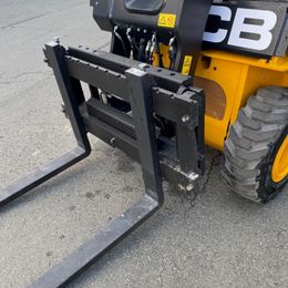 JCB JCB Teletruk TLT 35-26 4x4 * Teleskopstapler starr