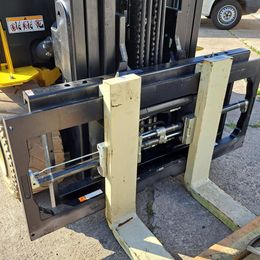 Yale ERP 55 VM 6 * 4-Rad Elektrostapler