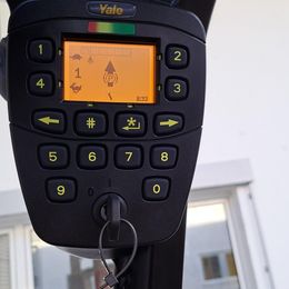 Yale ERP 16 VT SWB * 3-Rad Elektrostapler