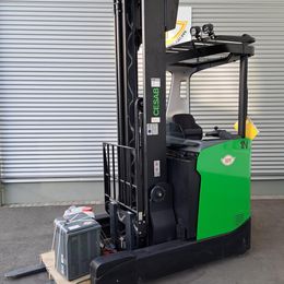 Cesab R 320 * Schubmaststapler