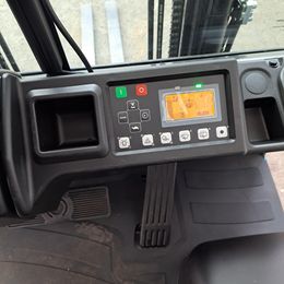 Cesab B 213 3-Rad Elektrostapler gebraucht Cesab B 213 * 3-Rad Elektrostapler