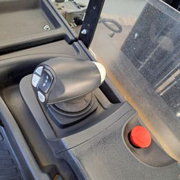 Yale MR 25 * Schubmaststapler