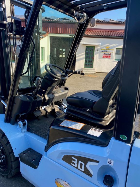 HC (Hangcha) CPCD30 Dieselstapler gebraucht HC (Hangcha) CPCD30 * Dieselstapler