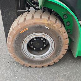 HC (Hangcha) CPD18-XD4-SI16 4-Rad Elektrostapler gebraucht HC (Hangcha) CPD18-XD4-SI16 * 4-Rad Elektrostapler