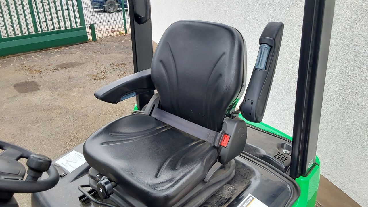 HC (Hangcha) CPD18-XD4-SI16 4-Rad Elektrostapler gebraucht HC (Hangcha) CPD18-XD4-SI16 * 4-Rad Elektrostapler