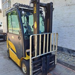 Yale ERP 30 VL * 4-Rad Elektrostapler