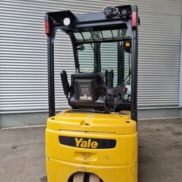 Yale ERP 16 VT SWB * 3-Rad Elektrostapler
