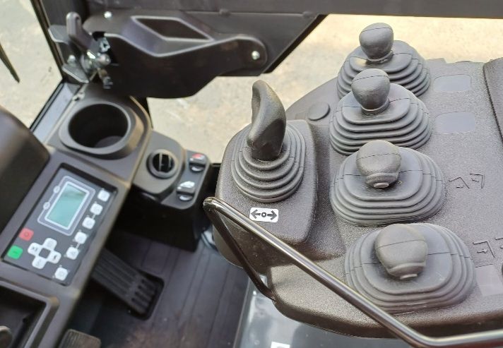 Cesab B318II 3-Rad Elektrostapler gebraucht Cesab B318II * 3-Rad Elektrostapler