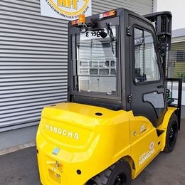 HC (Hangcha) CPD35-XEY2H-SI * 4-Rad Elektrostapler